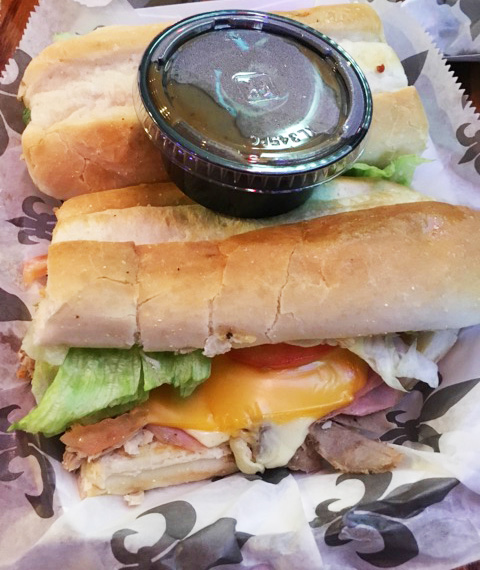 Daw's Wings and Grill Poboy in Monroe, Louisiana