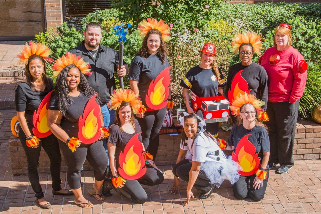 24 Creative Group Costume Ideas From The Pelican Family